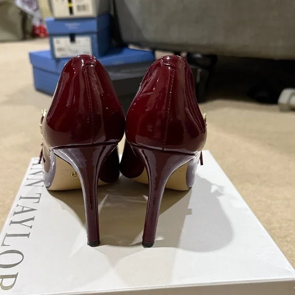 Ann Taylor Maroon Patent Leather Heels - Picture 4 of 6